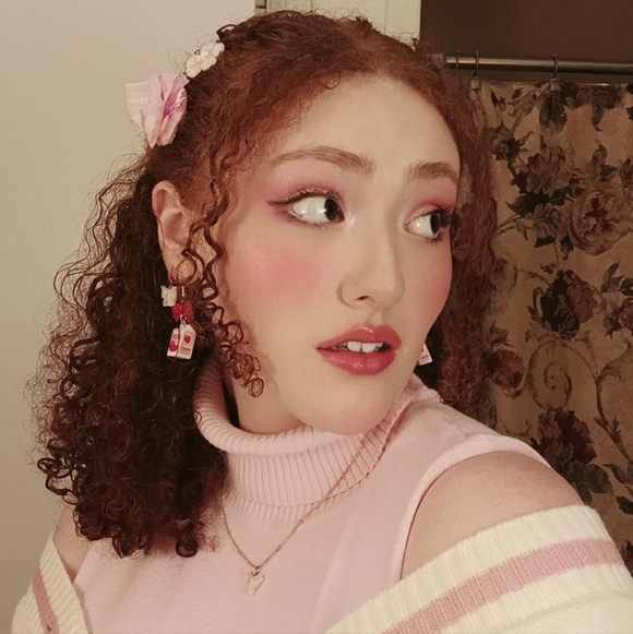 Meet your Posher, Karissa - Picture 8 of 8